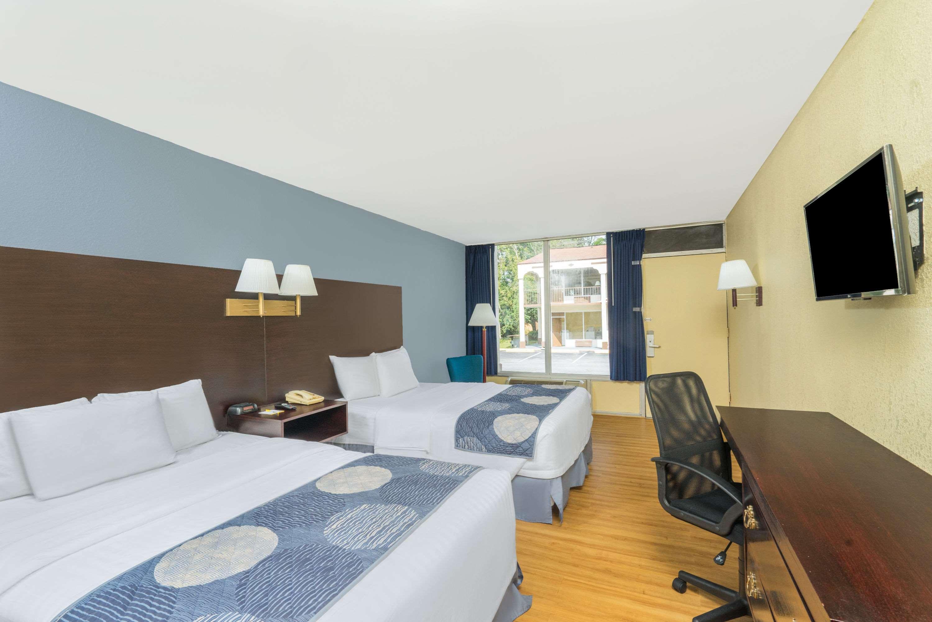 Days Inn By Wyndham סטייטסוויל מראה חיצוני תמונה