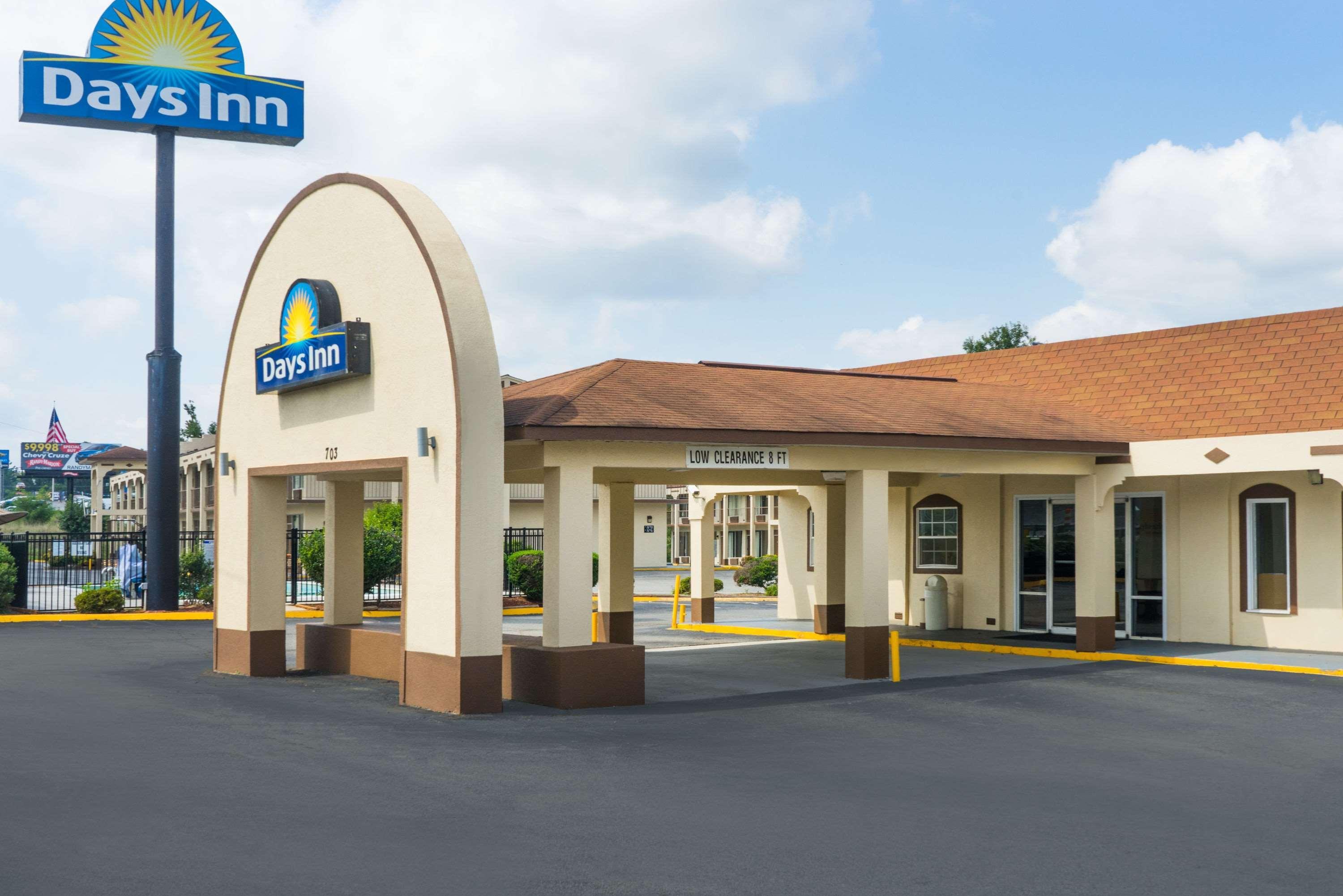 Days Inn By Wyndham סטייטסוויל מראה חיצוני תמונה