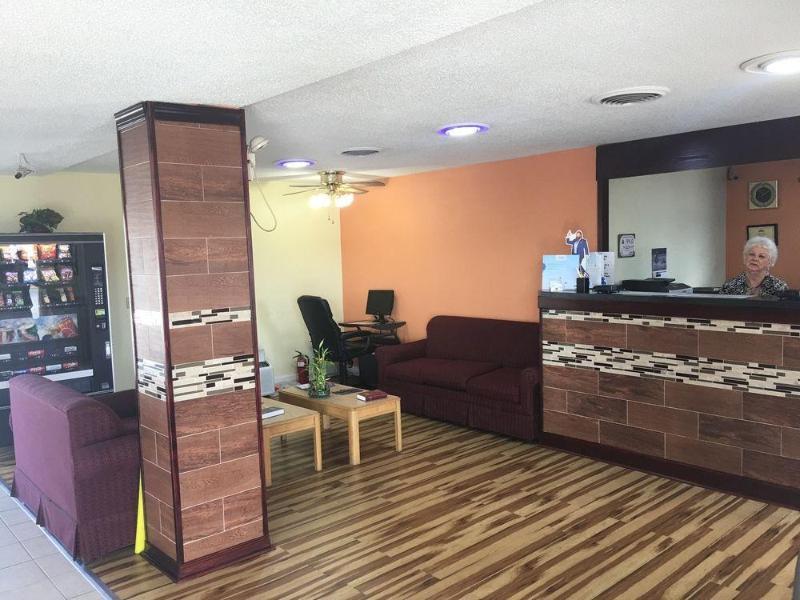 Days Inn By Wyndham סטייטסוויל מראה חיצוני תמונה