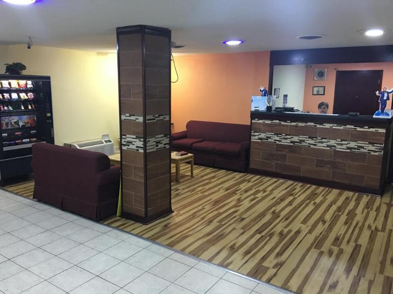 Days Inn By Wyndham סטייטסוויל מראה חיצוני תמונה