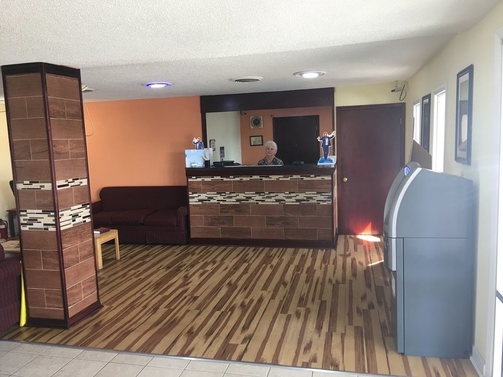 Days Inn By Wyndham סטייטסוויל מראה חיצוני תמונה