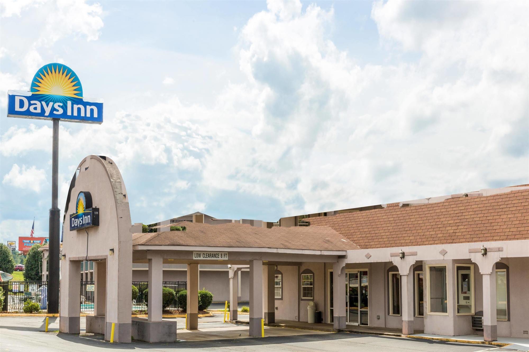 Days Inn By Wyndham סטייטסוויל מראה חיצוני תמונה